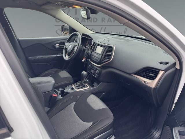 2015 Jeep Cherokee Sport