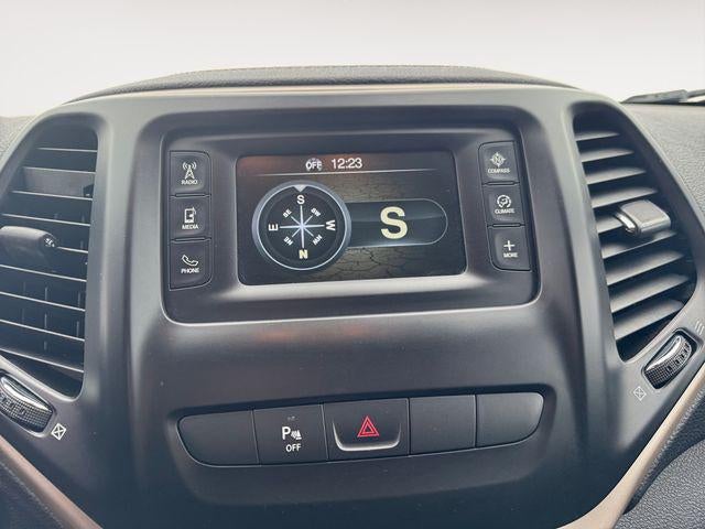 2015 Jeep Cherokee Sport