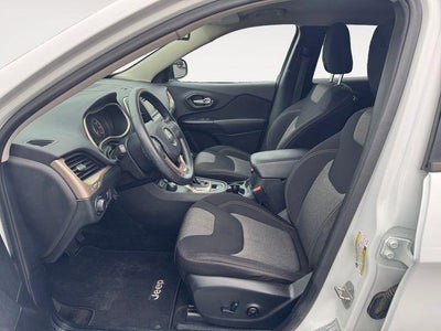 2015 Jeep Cherokee Sport