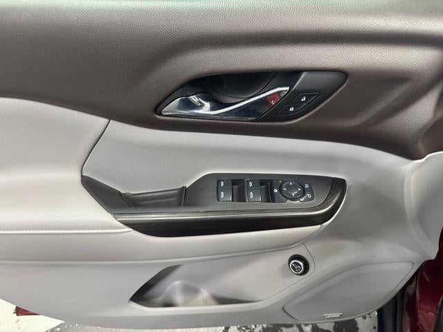 2017 GMC Acadia SLT-1