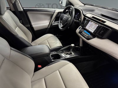 2017 Toyota RAV4 Platinum