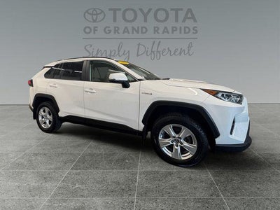 2020 Toyota RAV4 Hybrid XLE