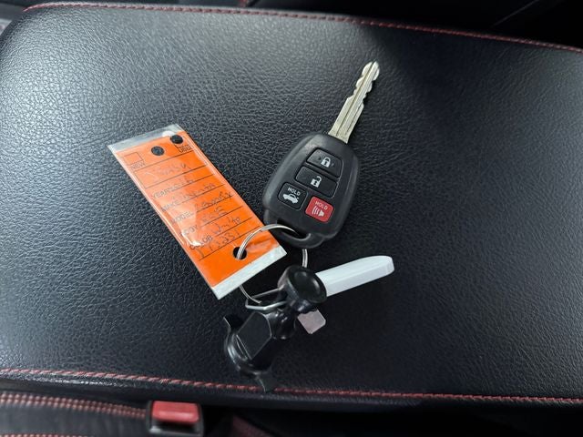 2016 Toyota Camry XSE