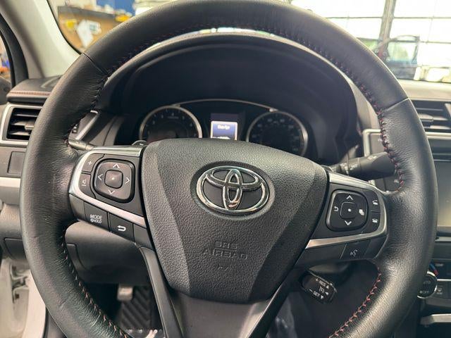 2016 Toyota Camry XSE