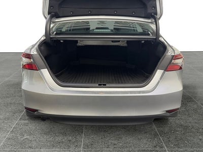 2022 Toyota Camry Hybrid LE