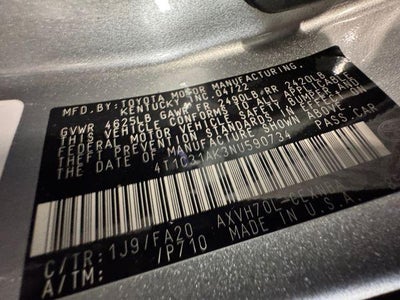 2022 Toyota Camry Hybrid LE