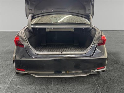 2022 Toyota Avalon Hybrid XSE