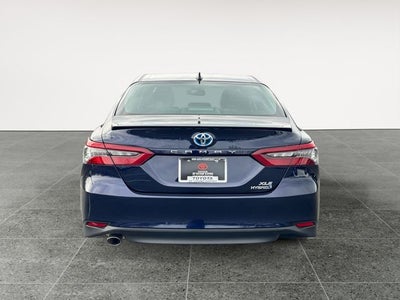 2022 Toyota Camry Hybrid XLE