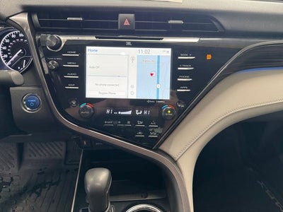 2020 Toyota Camry Hybrid XLE