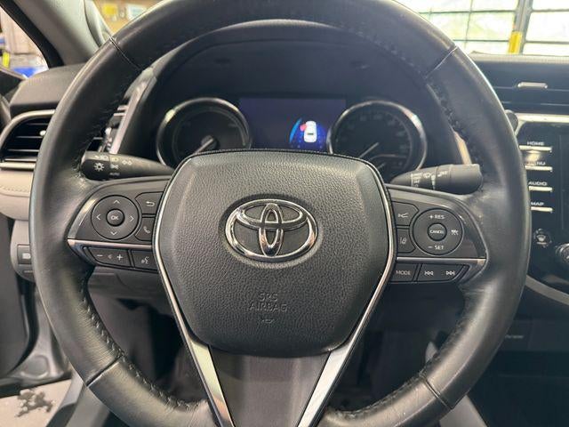 2020 Toyota Camry Hybrid XLE