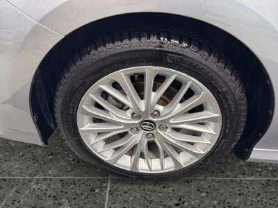 2020 Toyota Camry Hybrid XLE