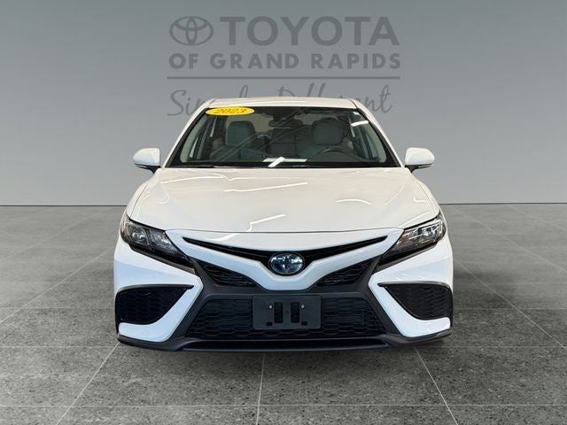 2023 Toyota Camry Hybrid SE