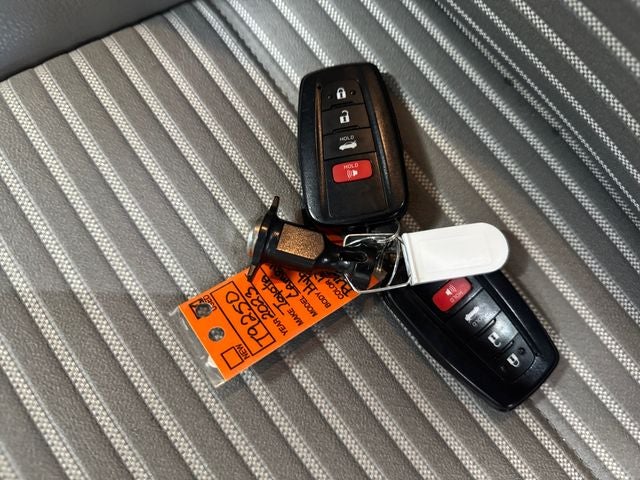 2023 Toyota Camry Hybrid SE