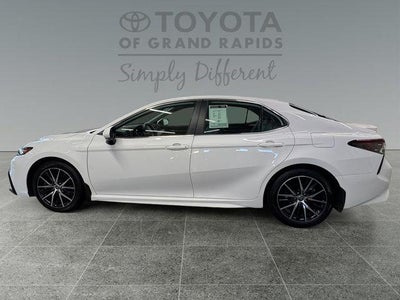2023 Toyota Camry Hybrid SE