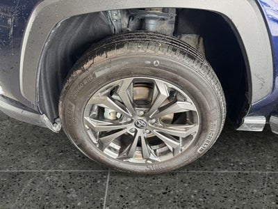 2023 Toyota RAV4 Hybrid XLE Premium