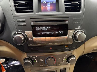 2012 Toyota Highlander SE