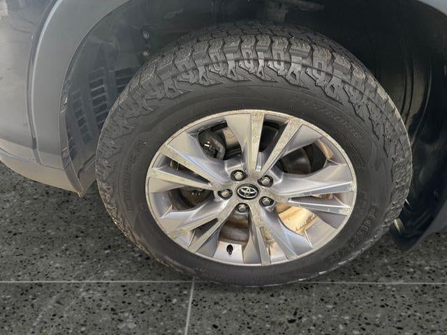 2016 Toyota Highlander LE Plus V6