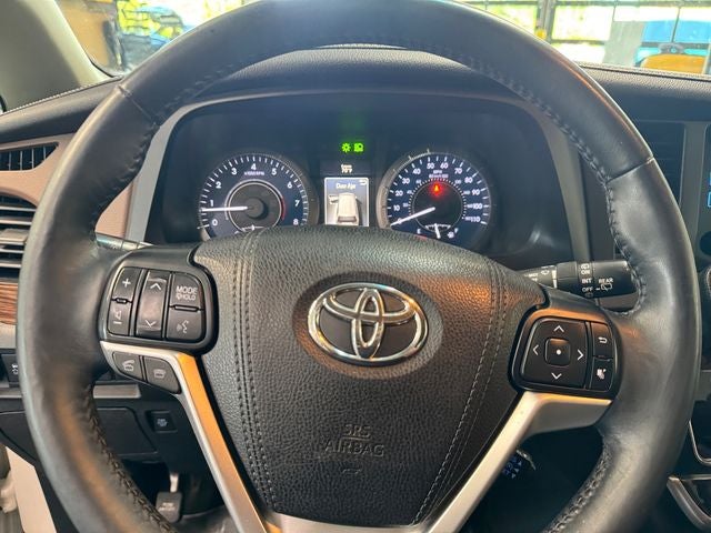 2016 Toyota Sienna Limited Premium 7 Passenger