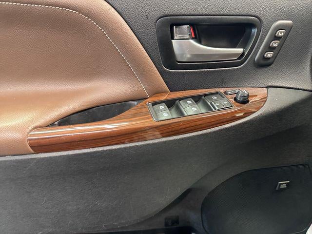 2016 Toyota Sienna Limited Premium 7 Passenger