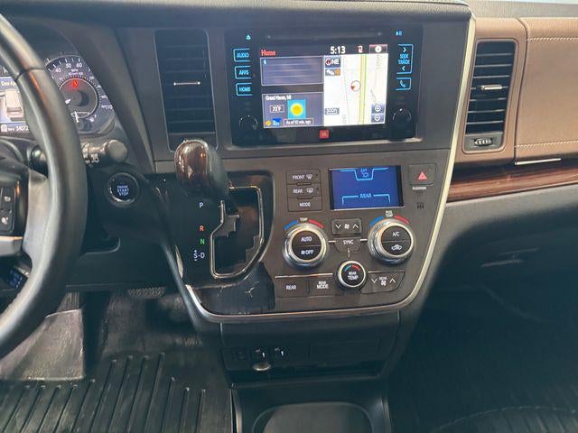 2016 Toyota Sienna Limited Premium 7 Passenger