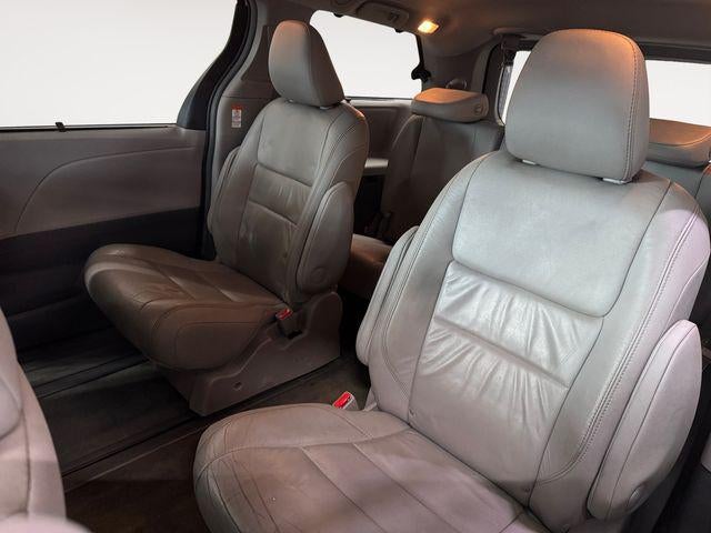 2016 Toyota Sienna XLE Premium 7 Passenger
