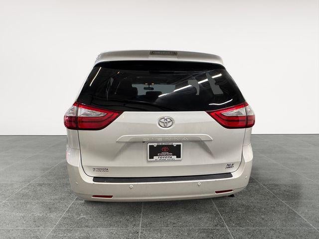 2016 Toyota Sienna XLE Premium 7 Passenger