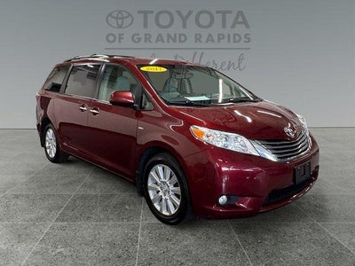 2017 Toyota Sienna XLE 7 Passenger