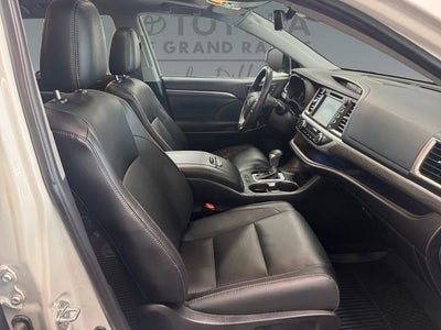 2019 Toyota Highlander Limited Platinum