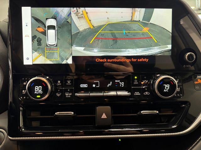 2024 Toyota Highlander Hybrid Platinum