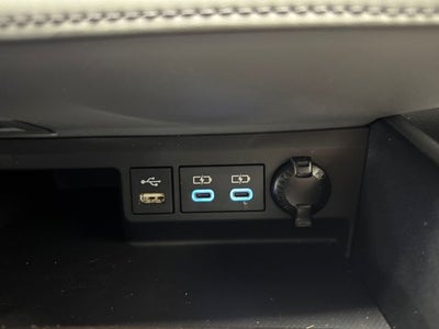 2022 Toyota Highlander Hybrid Platinum