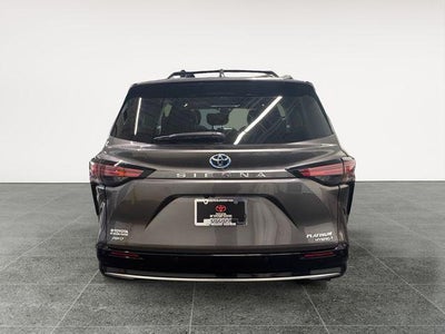 2024 Toyota Sienna Platinum 7 Passenger