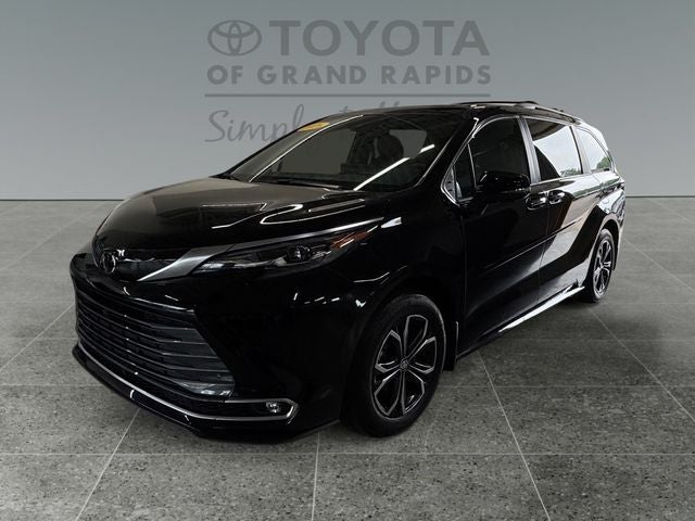 2026 Toyota Sienna Platinum 7 Passenger