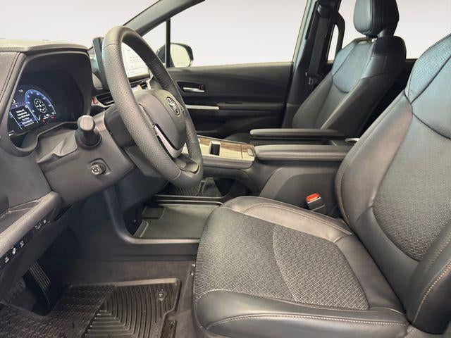 2025 Toyota Sienna Platinum 7 Passenger