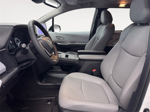 2025 Toyota Sienna XLE 7 Passenger