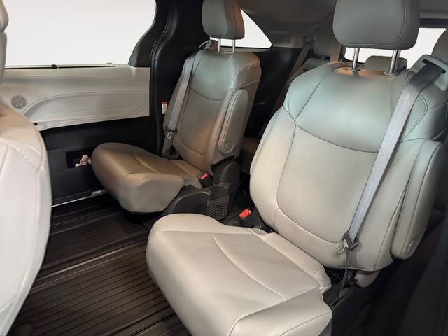 2025 Toyota Sienna XLE 7 Passenger