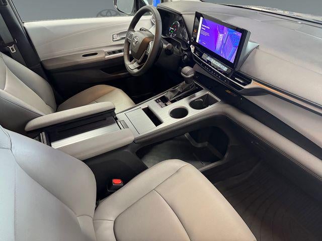 2025 Toyota Sienna XLE 7 Passenger