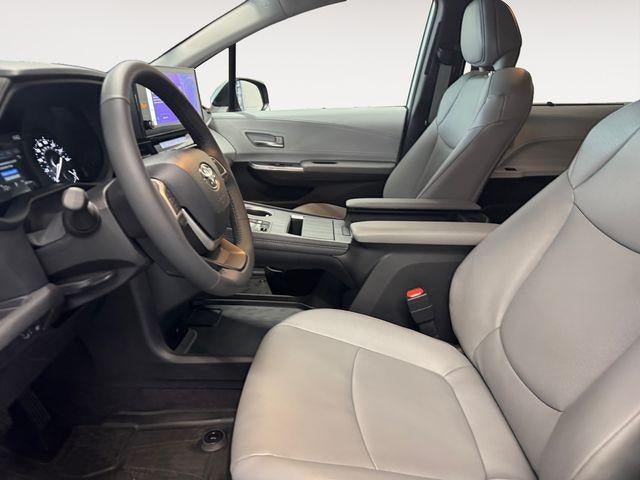 2025 Toyota Sienna XLE 7 Passenger