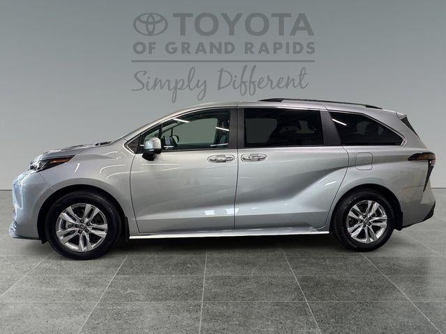 2025 Toyota Sienna XLE 7 Passenger