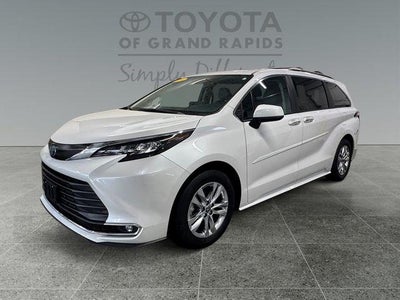 2024 Toyota Sienna XLE 7 Passenger