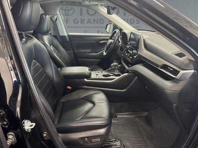 2023 Toyota Highlander XLE