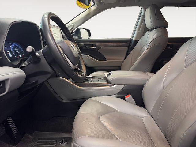2023 Toyota Highlander Hybrid Limited