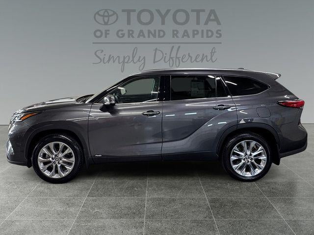 2022 Toyota Highlander Hybrid Limited