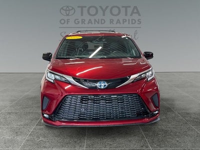 2022 Toyota Sienna XSE 7 Passenger