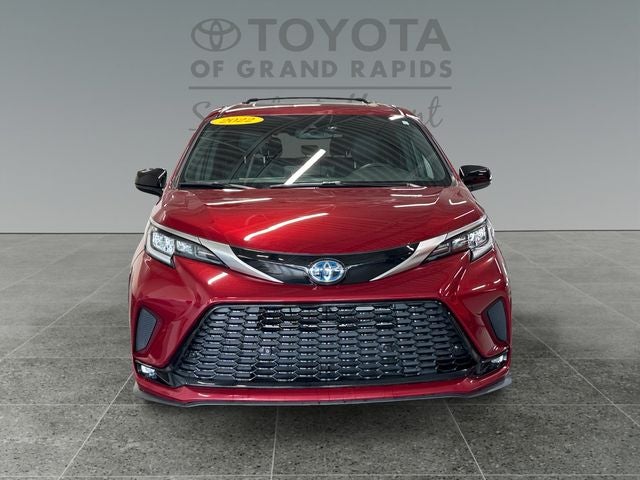 2022 Toyota Sienna XSE 7 Passenger