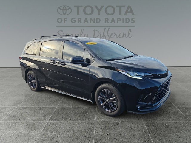 2026 Toyota Sienna XSE 7 Passenger