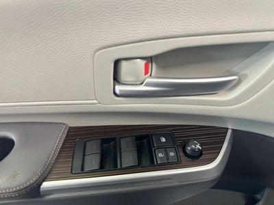 2021 Toyota Sienna XLE 8 Passenger