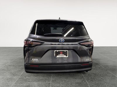 2025 Toyota Sienna XLE 7 Passenger