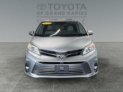 2019 Toyota Sienna XLE 8 Passenger