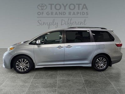 2019 Toyota Sienna XLE 8 Passenger