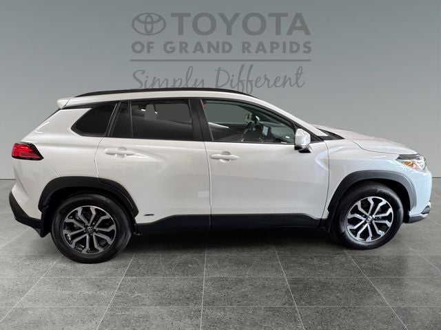 2023 Toyota Corolla Cross Hybrid SE